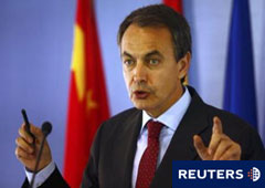 El presidente del Gobierno, José Luis Rodríguez Zapatero, en rueda de prensa en Pekín el 13 de abril de 2011.