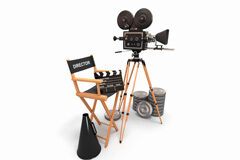 Hacienda aclara la nueva deducción para atraer más producciones de cine Composición de la película. Cámara de la antigua, la silla del director y carretes