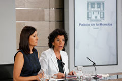 Una Ley contemplará la prohibición expresa de toda forma de violencia contra las niñas, niños y adolescentes Carmen Montón e Isabel Celaá