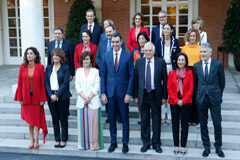 Reparto de las ayudas para los programas derivados del Plan Nacional sobre Drogas que desarrollan las comunidades autónomas El Presidente con sus Ministros