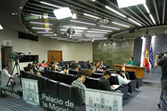 Campaña para promocionar los servicios públicos y concienciación en ciberseguridad para ciudadanos y empresas Soraya Sáenz de Santamaría