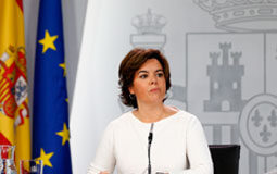 El TC tendrá que pronunciarse sobre la Ley catalana de asociaciones de consumidores de cannabis Soraya Sáenz de Santamaría