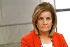 La ayuda de 426€ será compatible con la remuneración por cuenta ajena Fátima Báñez