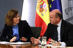 El Documento Único Electrónico se podrá usar en la constitución de nuevos tipos de sociedades Jorge Fernández Díaz, Soraya Sáenz de Santamaria y José Ignacio Wert