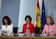 María Jesús Montero, María Isabel Celaá y Nadia Calviño