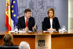 El Ejecutivo ve inconstitucionales las leyes catalanas de viviendas vacías, igualdad entre hombres y mujeres y gobiernos locales Rafael Catalá y Fátima Báñez