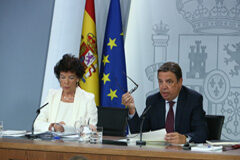 El Gobierno concede una subvención de 285.000 euros a la Real Academia de Jurisprudencia y Legislación Isabel Celaá y Luis Planas