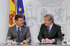 El Gobierno ratifica la propuesta de nombramiento de Sánchez Melgar como fiscal general y reconoce la figura de José Manuel Maza Rafael Catalá e Íñigo Méndez de Vigo