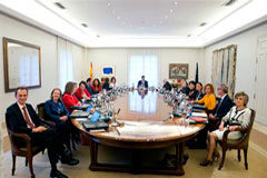 El Gobierno penaliza los contratos de corta duración y ofrece mayor cobertura a los autónomos a cambio subir las cotizaciones Consejo de Ministros