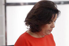 El CNI recibe 60 millones más para renovación tecnológica en la lucha contra el terrorismo La vicepresidenta, ministra de la Presidencia y portavoz del Gobierno en funciones, Soraya Sáenz de Santamaría, durante la rueda de prensa posterior al Consejo de Ministros.