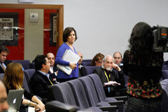 Subvención de 1,88 millones a la OIM para el reasentamiento y protección de refugiados Soraya Sáenz de Santamaría