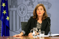 El Gobierno retira el recurso de inconstitucionalidad interpuesto contra la ley de comercio balear Soraya Sáenz de Santamaría
