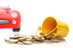 El caso BLABLACAR Un coche con un cubito con monedas caído