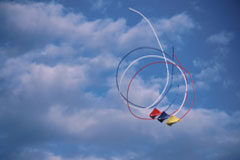 El número de concursos sigue disminuyendo Cometad de colores en el aire