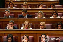 España estrena su nuevo Congreso con un récord europeo de mujeres diputadas Los diputados asisten a la primera sesión del parlamento después de una elección general en Madrid, España, el 21 de mayo de 2019