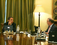 Un Consejo de Ministros Extraordinario aprueba el Decreto Ley que permite la concesión de avales por valor de 100.000 millones de euros Un Consejo de Ministros Extraordinario aprueba el Decreto Ley que permite la concesión de avales por valor de 100.000 millones de euros