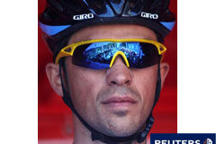 La UCI recurre la absolución por dopaje de Contador Contador antes del inicio de la tercera etapa de la Volta a Catalunya en Andorra el 23 de marzo de 2011.