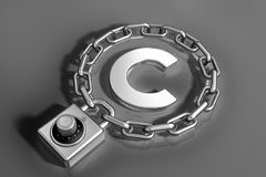 En los derechos de autor no todos somos iguales ante la Justicia La letra c dentro de una cadena con candado.