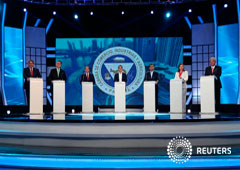 Imagen de archivo de los candidatos a la presidencia de Panamá Saul Mendez, Marco Ameglio, Laurentino Cortizo, Romulo Roux, Ricardo Lombana, Ana Matilde Gomez, y Jose Blandon en un debate en la Cámara de Comercio de Panamá, el 10 de abril de 2019 Imagen de archivo de los candidatos a la presidencia de Panamá Saul Mendez, Marco Ameglio, Laurentino Cortizo, Romulo Roux, Ricardo Lombana, Ana Matilde Gomez, y Jose Blandon en un debate en la Cámara de Comercio de Panamá, el 10 de abril de 2019