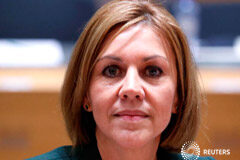 Cospedal, ex secretaria general del PP, dimite de la dirección del partido María Dolores de Cospedal en una reunión de ministros de Defensa en Bruselas