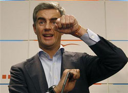 Costa gesticula el 13 de octubre en la reunión del partido regional en Valencia.