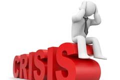 La crisis y la delgada línea roja en el ámbito laboral: no todo vale (y II) La palabra crisis y encima sentado un muñequito blanco con las manos en la cabeza