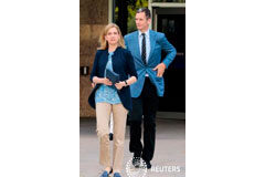La defensa de la infanta Cristina pide su absolución y sanción a Manos Limpias Cristina sale del juzgado con su marido Iñaki Urdangarin en Palma de Mallorca, 14 de junio de 2016