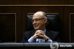 En los próximos meses se aprueba un nuevo plan de proveedores para facturas posteriores al 1 de enero de 2012 Cristóbal Montoro