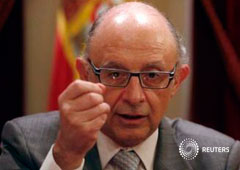 El ministro de Hacienda y Administraciones Públicas, Cristóbal Montoro, en una entrevista con Reuters en Madrid el pasado mes de noviembre