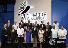 Foto de familia de los dirigentes en la Cumbre de las Américas, en Cartagena, en Colombia