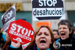 Dación en pago de deudas. Opinión de DGT y Tribunales Personas manifestándose