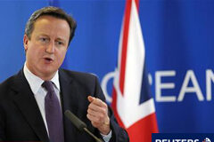 Acuerdan un pacto fiscal en la UE pero no un cambio de tratado El primer ministro británico David Cameron durante una rueda de prensa en la cumbre de la Unión Europea, en Bruselas, en la madrugada del 9 de diciembre de 2011