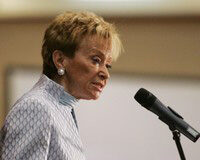 Fernández De la Vega afirma que las leyes de muerte digna y aborto «tienen sentido» De la Vega dice que las leyes de muerte digna y aborto "tienen sentido"