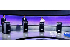 Sánchez, Rivera e Iglesias se disputan al electorado en ausencia de Rajoy Los tres candidatos, de izquierda a derecha, Albert Rivera (I), Pedro Sánchez (C) y Pablo Iglesias (D) durante el debate el 30 de noviembre de 2015
