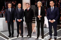 Macron se consolida como favorito en el primer debate electoral en Francia Los candidatos de la elecciones presidenciales de 2017 (de izq. a der.) François Fillon, candidato conservador de Los Republicanos, Emmanuel Macron, líder del movimiento En Marche!, Jean-Luc Melenchon del partido de izquierdas Parti de Gauche, Marine Le P