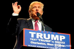 Los demócratas usan el temor a Trump para fomentar la participación en EEUU Trump habla a sus seguidores en Charleston, West Virginia, EEUU, el 5 de mayo de 2016