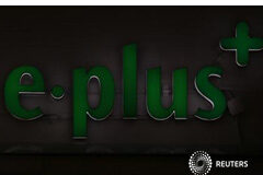 KPN vende su filial alemana a Telefónica El logo de E-Plus en un tienda en Bonn, el 3 de abril de 2013