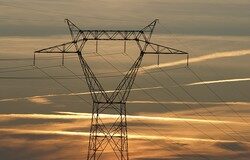 Los ingresos por ‘impuestos verdes’ se duplican en una década, hasta 17.431 millones, según el INE electricidad