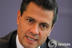ENTREVISTA-Peña quiere una gendarmería anticrimen en México El candidato presidencial mexicano Enrique Peña Nieto habla con periodistas de Reuters en las oficinas de Reuters en Ciudad de México