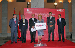 La Comunidad de Madrid controlará más los abusos en la Justicia Gratuita Esperanza Aguirre, durante su discurso.