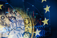 Españoles, europeos y extracomunitarios deben estar equiparados en el Impuesto sobre Sucesiones, según el Tribunal Supremo Euro y estrellas de europa