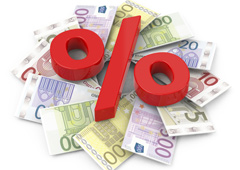 Símbolo del tanto por ciento y billetes de euros