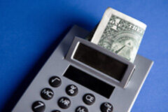 Entre facturas y porcentajes, en plena campaña del IVA Entre facturas y porcentajes, en plena campaña del IVA