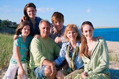 Siempre que el hijo que cumpla la condiciones permanezca en casa, la familia seguirá siendo ‘numerosa especial’ Familia numerosa