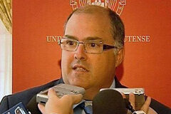 El CGPJ propone crear una agencia estatal para la gestión de la Justicia Gratuita Fernando de Rosa hablando para los medios de comunicación