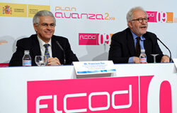 Lo digital genera dinero Francisco Ros, Secretario de Estado de Telecomunicaciones y para la Sociedad de la Información, junto a Mario Pezzini, Director adjunto de la División de Administración Pública y Estudios Territoriales de la OCDE