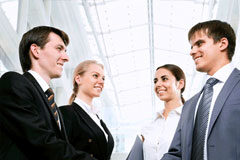 Formación comercial específica para abogados Cuatro estudiantes que podrán disfrutar de este importa evento.