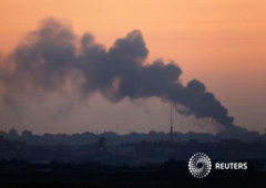 Humo de la franja de Gaza tras un ataque israelí, el 10 de agosto de 2014