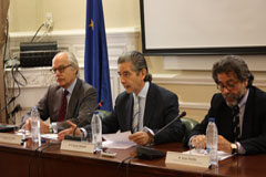 El Colegio de Abogados de Valencia, pionero en responsabilidad social corporativa De izda. a dcha.: Joaquín Garralda, Gonzalo Múzquiz y Jesús Motilla