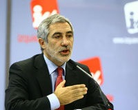 Izquierda Unida pide al Defensor del Pueblo que interponga un Recurso de Inconstitucionalidad contra la privatización de la sanidad en Madrid Izquierda Unida pide al Defensor del Pueblo que interponga un Recurso de Inconstitucionalidad contra la privatización de la sanidad en Madrid